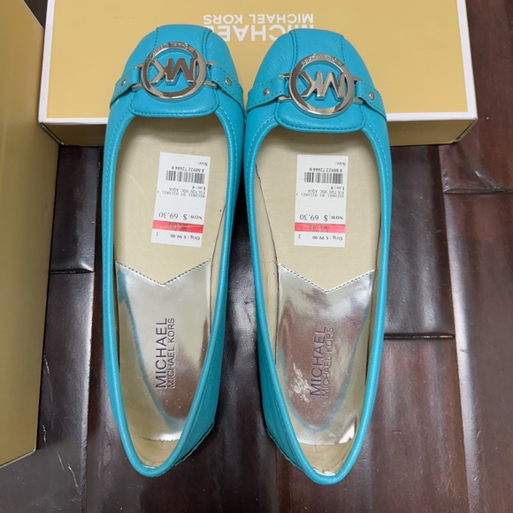 MICHAEL Michael Kors Turquoise Flats - Picture 1 of 4